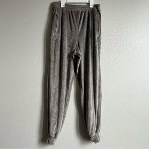 SKIMS SWEAT SUIT  SET VELOUR PANTS AND TANK